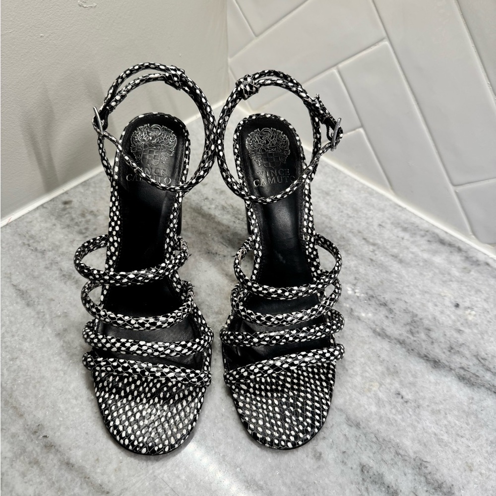 Vince Camuto Stylish Black and White Leather Women's Sandals